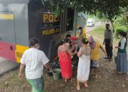 Krisis Air Bersih, Water Canon Milik Polres Jember Diserbu Warga Semboro