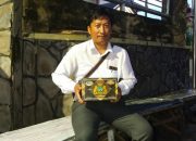 Heboh..! Sarung DPR Bertaburan di Masyarakat, Herman: Pengadaan Terselubung?