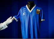 Terjual Seharga Rp 132 Miliar, Kaos “Tangan Tuhan” Jadi Barang Memorabilia Olahraga Termahal