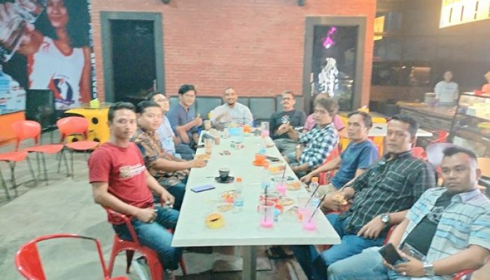 Belasan Atlet Billiard Sumenep Akan Berlaga di Kejurprov Jatim, Robin Gratiskan Mr. Ball Sebagai Tempat Latihan