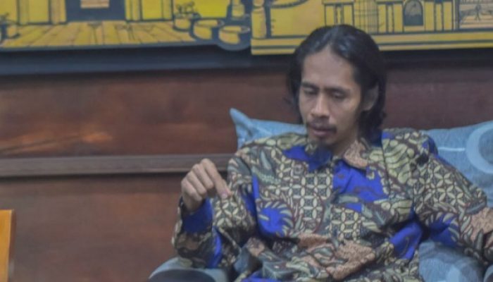 Disaat Harga BBM Naik, Rakyat Kecil Kangen Air Mata Puan Maharani