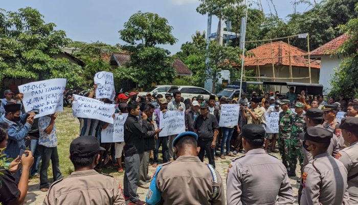 Terindikasi Tak Netral di Pilkades Morombuh, Camat Kwanyar Digeruduk Warga