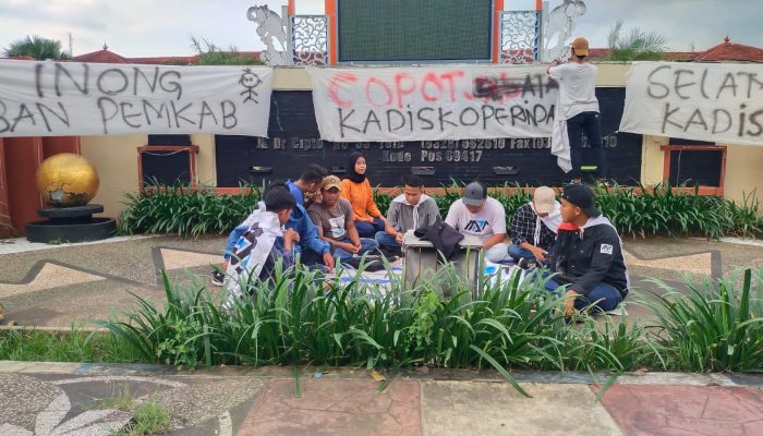 Aksi Jilid III, MPR Madura Raya Tuntut Bupati Sumenep Copot Jabatan Chainur Rasyid Sebagai Kadiskoperindag