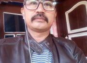 Tetap Tenang Saat Ditunjuk – Tunjuk Warga Yang Menolak Pembangunan Tambak Garam di Gresik Putih, Warga: Sikap Kapolsek Gapura Patut Diacungi Jempol